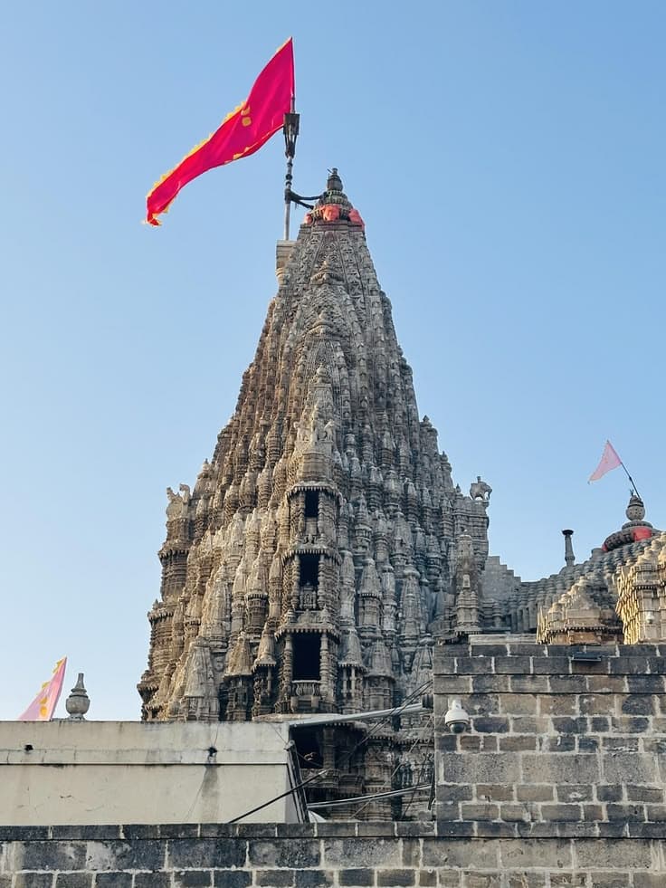 Dwarkadhish Temple, Dwarka photo 2
